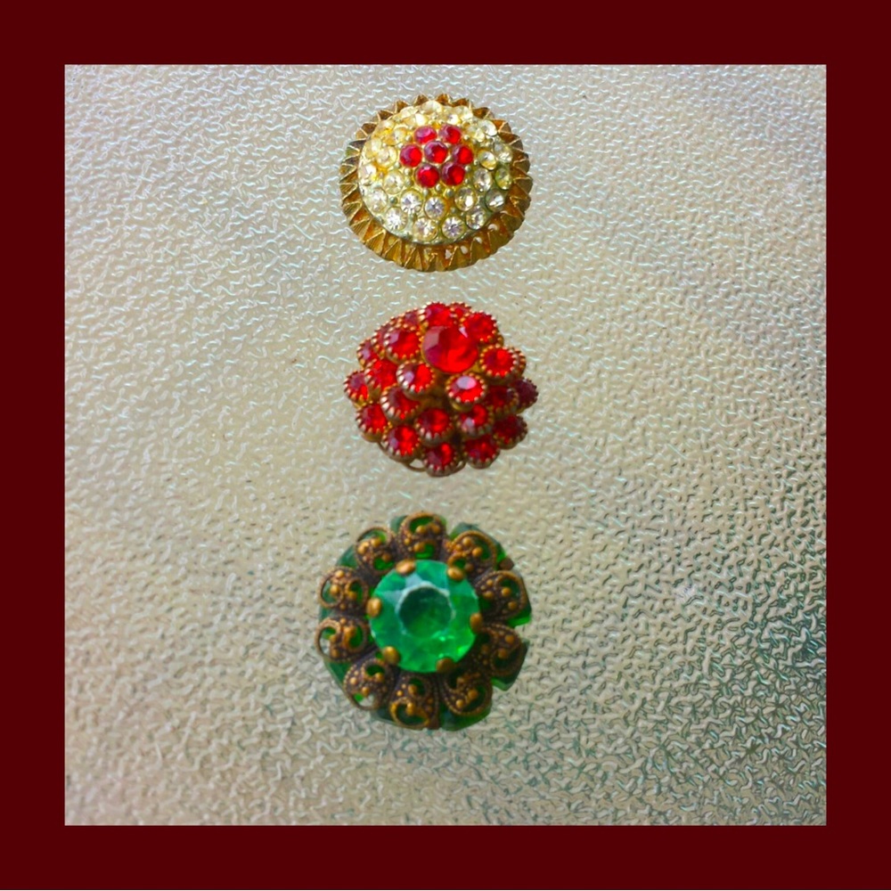 Bundle 3 VTG 50s Jewel Tone & Rhinestone Buttons - Picture 13 of 13